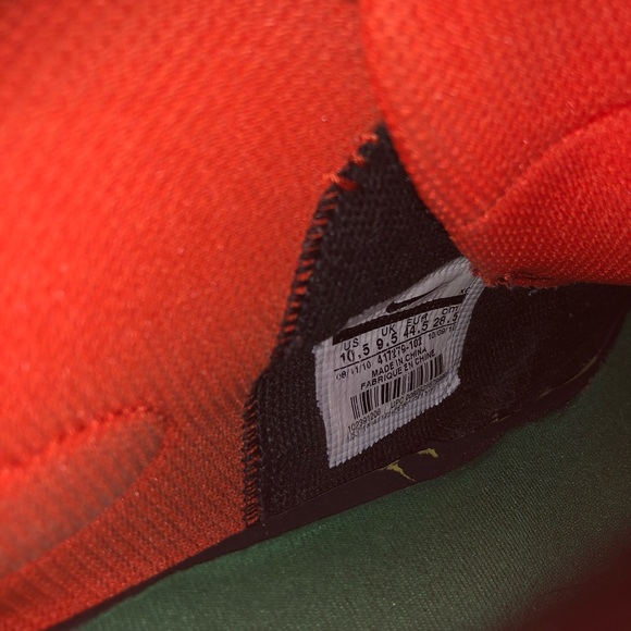 Nike KD’s only worn on hardwood - Picture 4 of 4